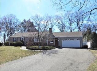 7 Webber Rd, Rocky Hill, CT 06067