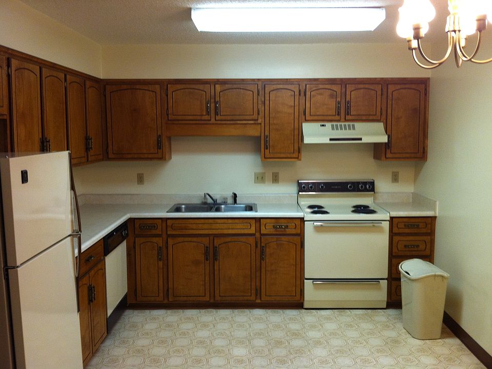 2nd image of 711 N Broadway St APT 316