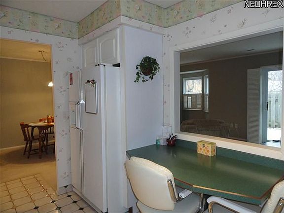 3rd image of 1685 Walnut Ln #1-3