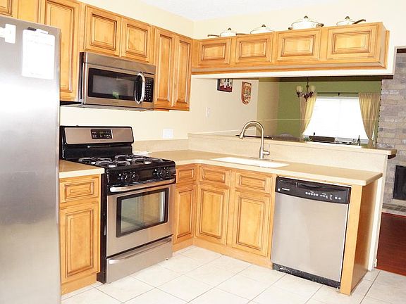 5th image of 3704 Ginger Ln