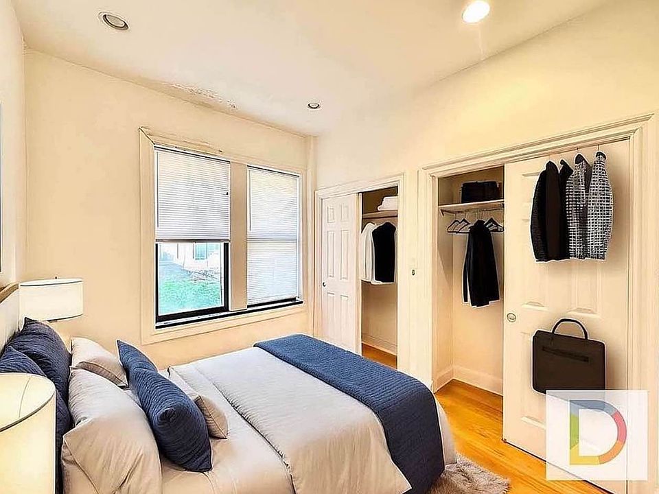 2nd image of 329 Lincoln Pl #1B
