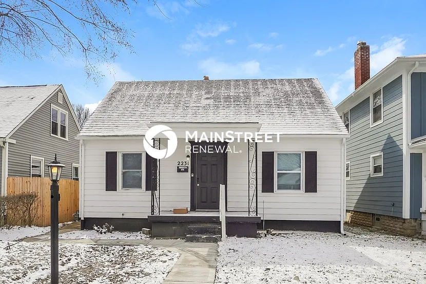 2231 Dartmouth Ave — Photo 1