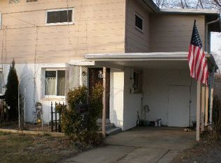10626 Maple St, Fairfax, VA 22030