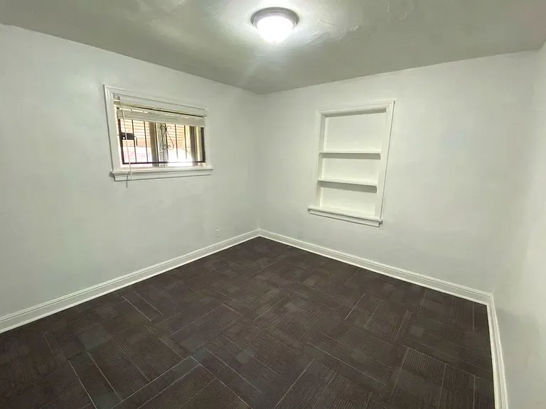 4547 Bessie Ave — Photo 11