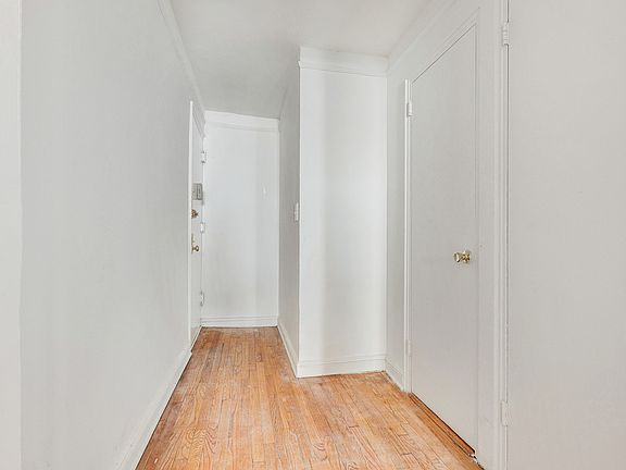 4th image of 384 Grand St APT 4A