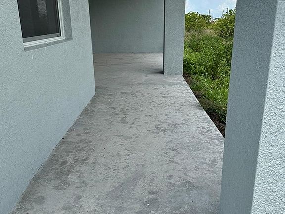 4th image of 125 Bethlehem Pl
