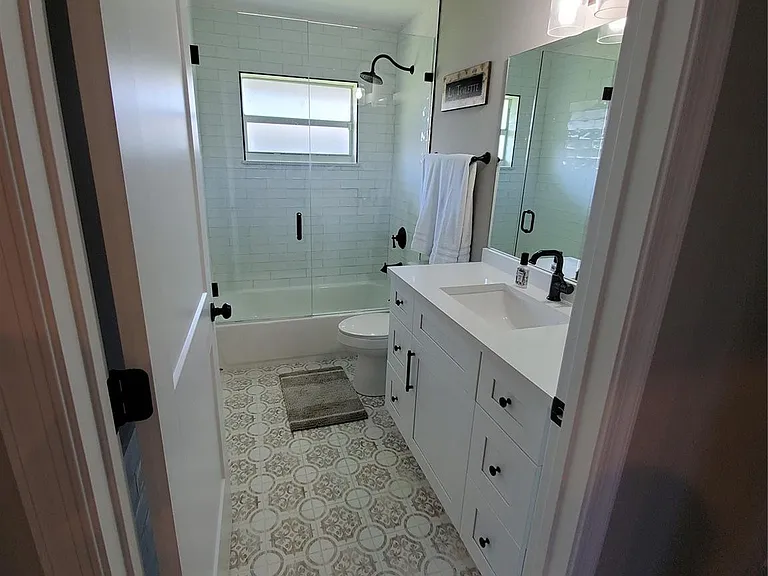 13917 Sheffield Ct — Photo 30