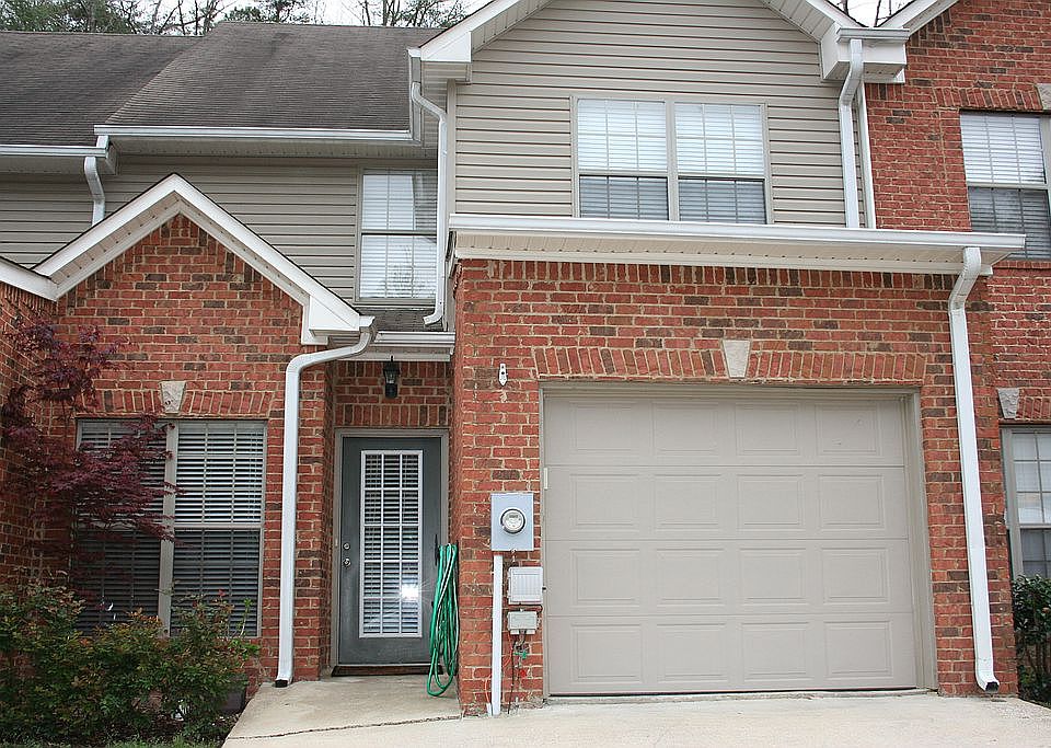1st image of 452 Highland Cove Dr