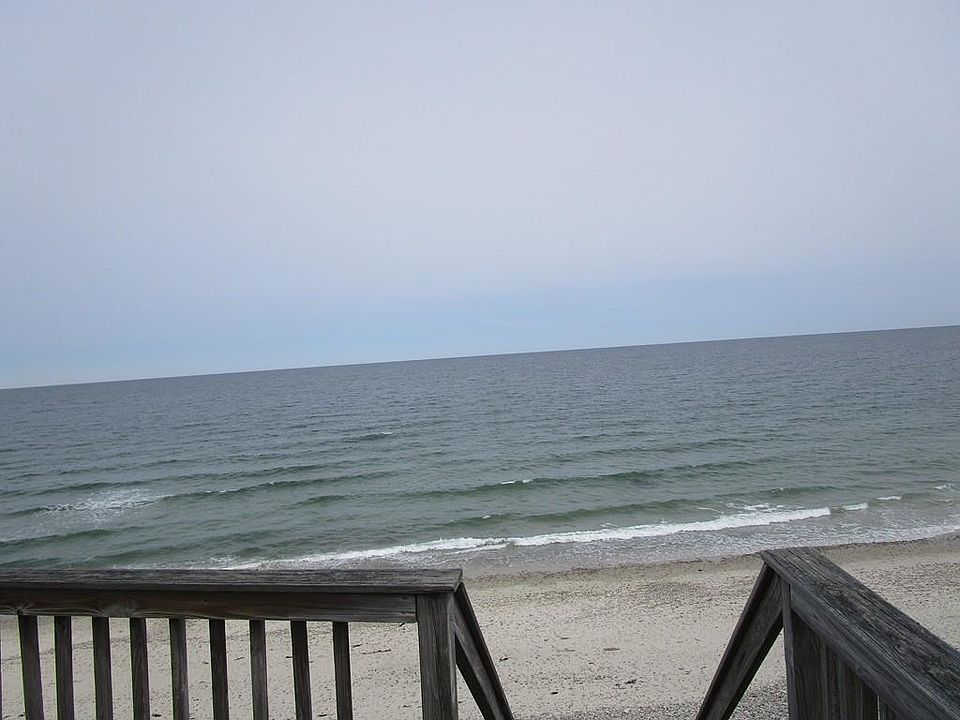 2nd image of 28 Priscilla Beach Rd