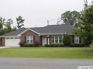 60 Shaw St, Albertville, AL 35950