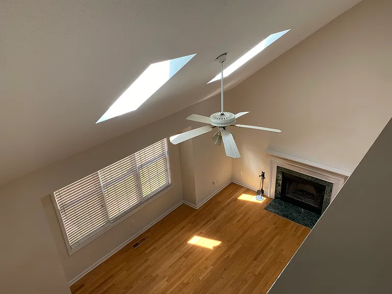 1415 Waterford Green Dr — Photo 2