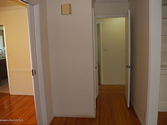 5th image of 1836 E Mountain St
