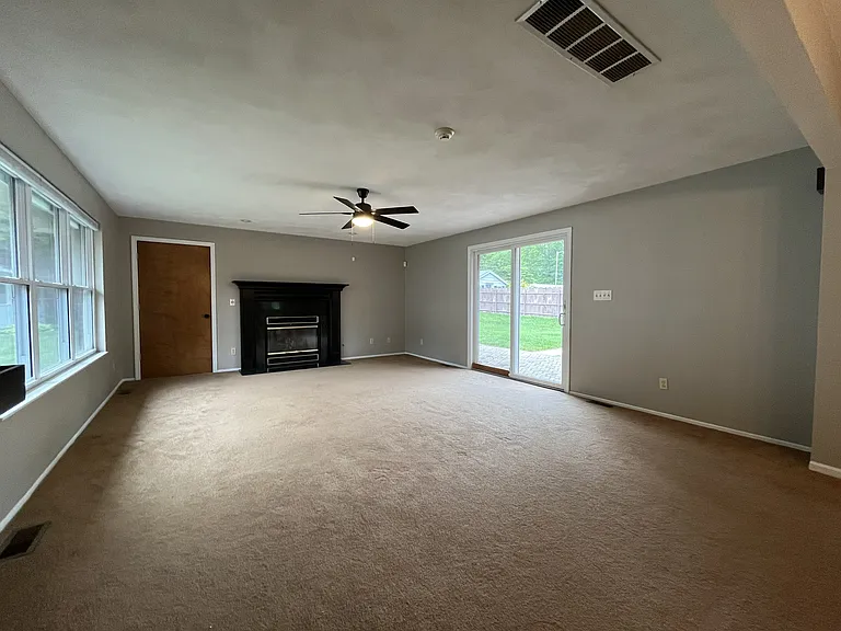 47 Carnation Dr — Photo 13