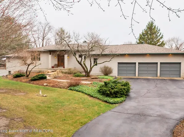 1879 Culver Hill Dr, Williamston, MI 48895