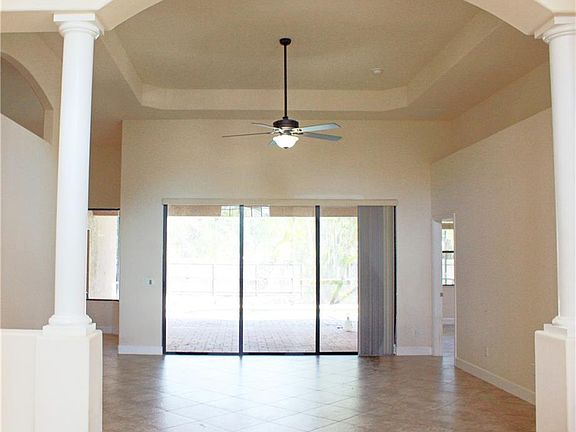 3rd image of 27020 Edenrock Ct