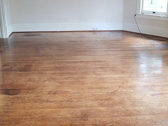 4th image of 316 Laurens St APT B