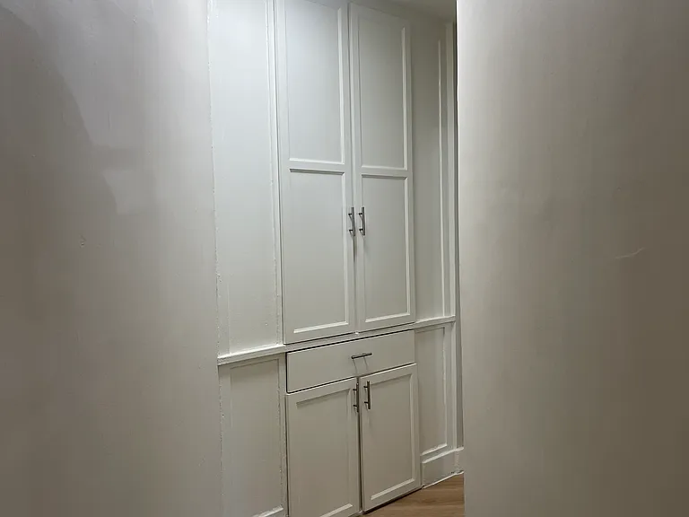 5217 Lexington Ave — Photo 4