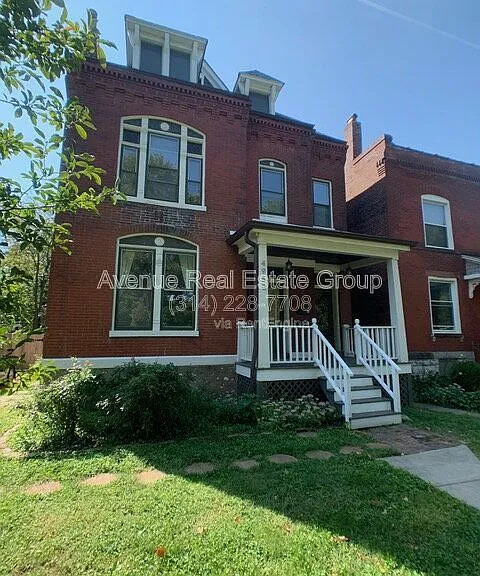 4950 Magnolia Ave #2 — Photo 1