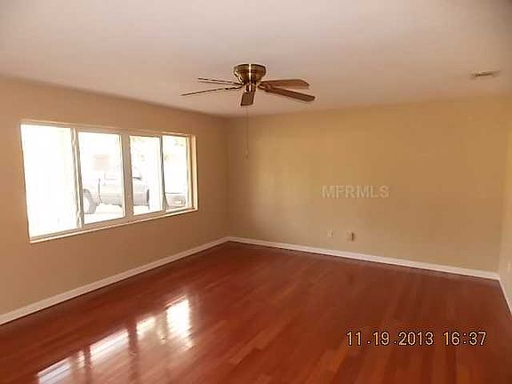2nd image of 1062 Mayflower Ave