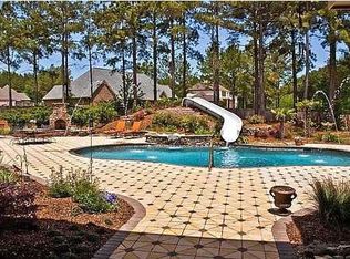 300 Pinehurst Cir, Ridgeland, MS 39157