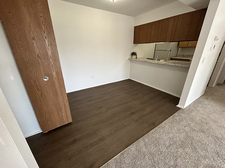 Thornridge Apartments — Photo 30
