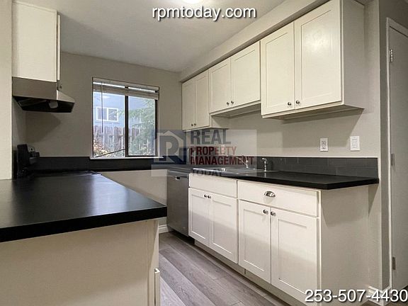5th image of 11214 126th Avenue Ct E APT 1