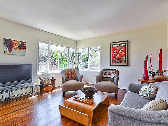 4th image of 4132 Alicia Dr
