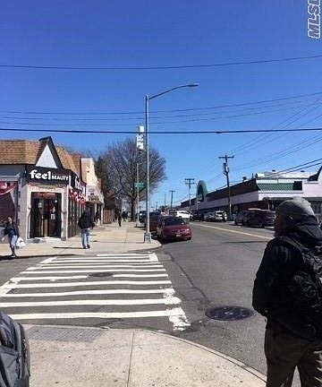 4th image of 21619 Linden Blvd