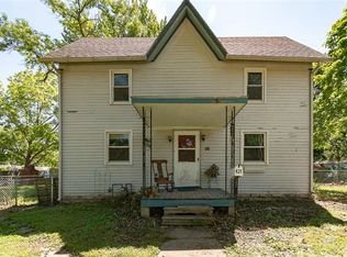 421 S Ash St, Ottawa, KS 66067