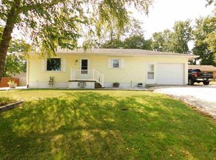 310 W Julian St, Elberfeld, IN 47613