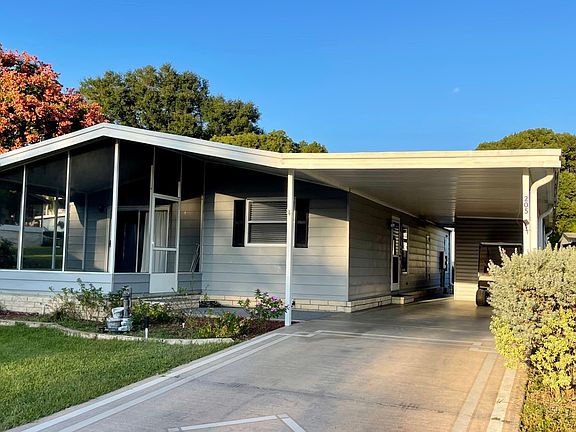 3rd image of 205 Mulberry Cir