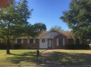 102 Edgeforest Dr, Elm Mott, TX 76640