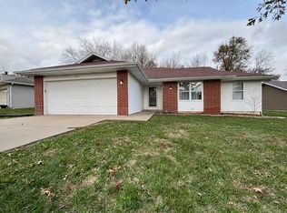 3717 S Swan Ct, Springfield, MO 65807