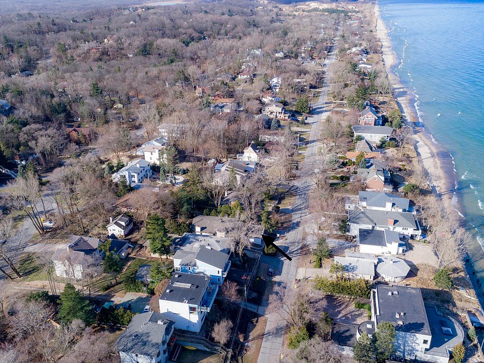 1st image of 33 Shore Dr