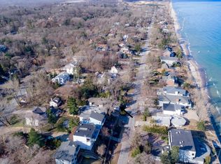 33 Shore Dr, Ogden Dunes, IN 46368