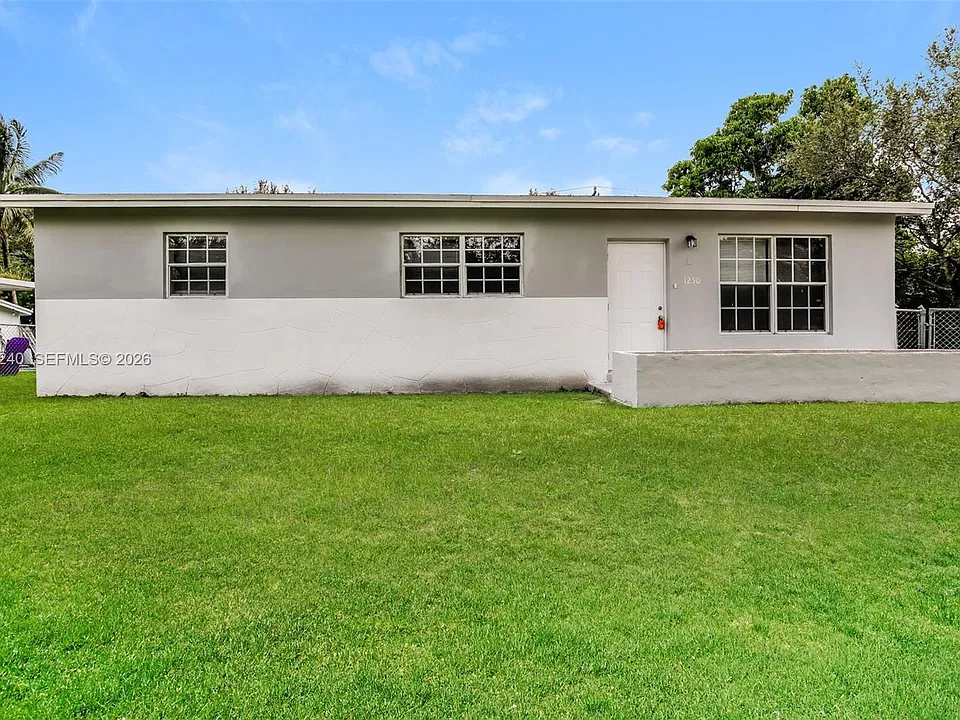 1250 NE 207th Ter