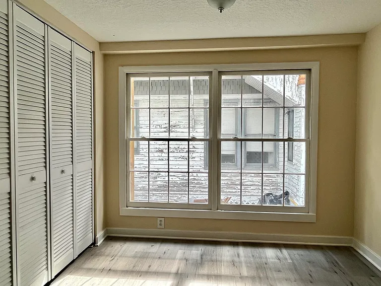 138 King St #B — Photo 8