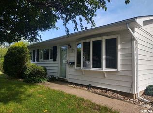 1416 Lincoln St, Pekin, IL 61554