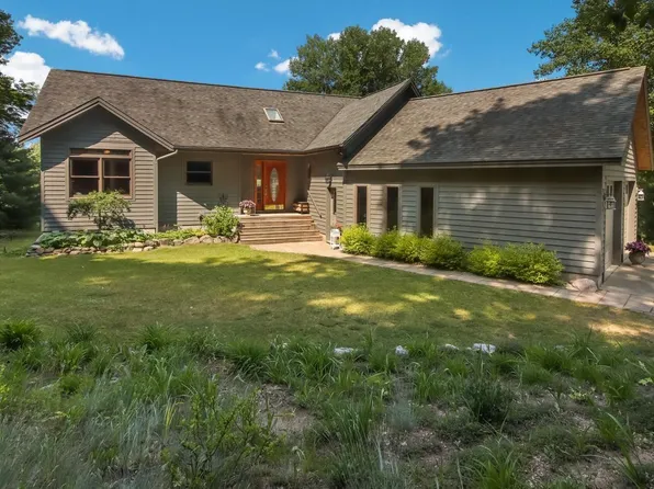 7035 Helena Rd, Alden, MI 49612