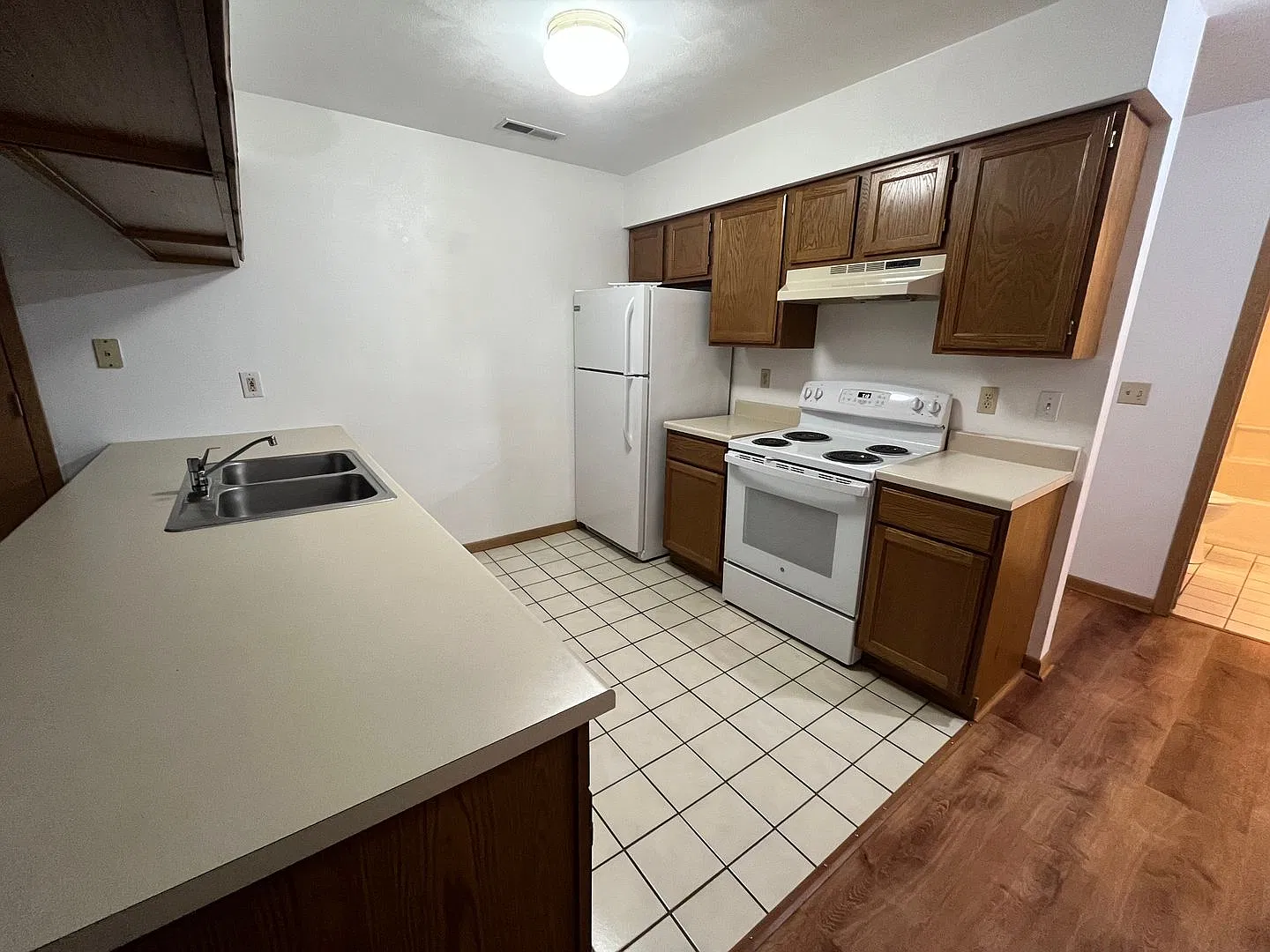Pine Meadow Pkwy 4980 — Photo 2