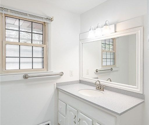 5th image of 5221 Fairlawn Dr