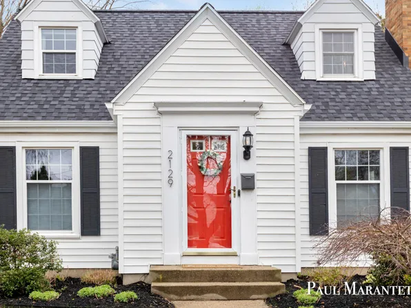 2129 Houseman Ave NE, Grand Rapids, MI 49505