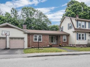 7 Kelly St, Taunton, MA 02780