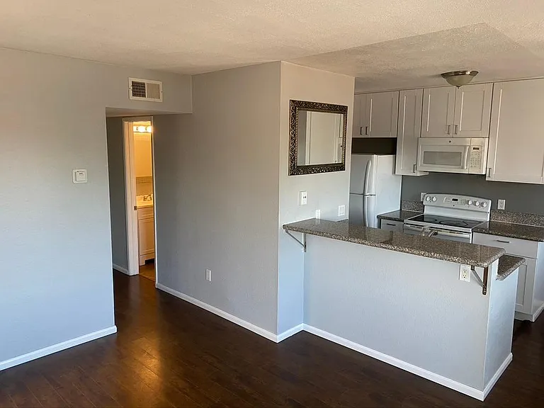 4444 Redwood St — Photo 5