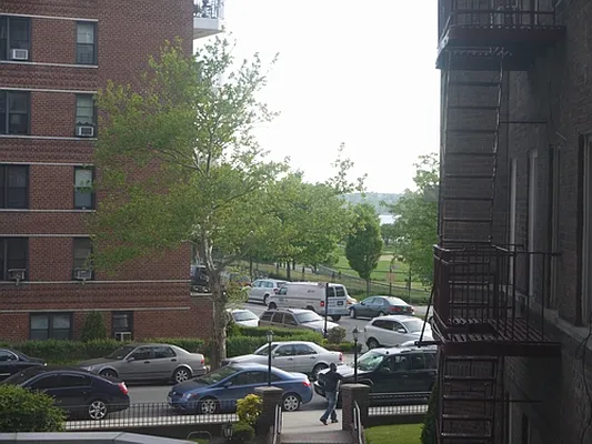 Rented by JMK Realty | media 29