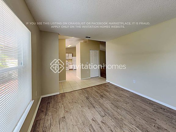4th image of 907 Albertville Ct