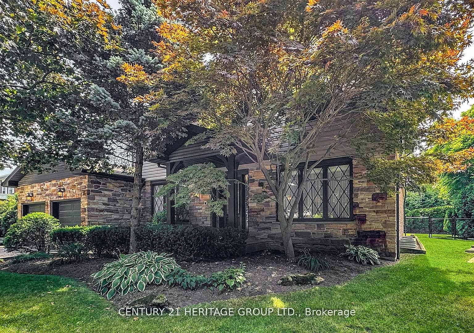 280 Henderson Ave — Ladies Golf Club of Toronto