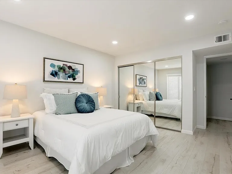 4746 Eagle Lake Dr — Photo 18