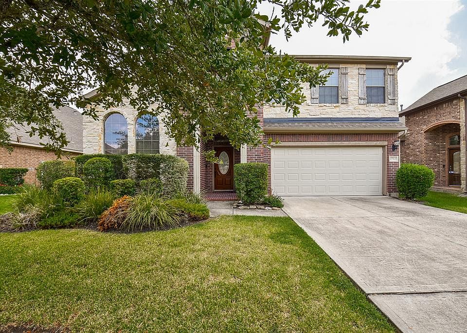 1st image of 17315 Woodfalls Ln