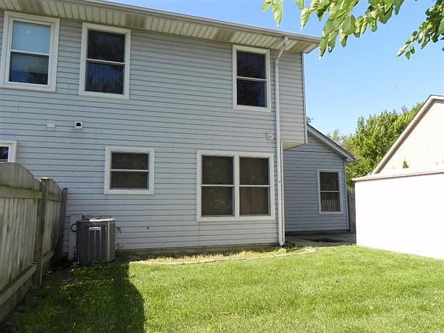 2nd image of 1111 Bradbury Cir